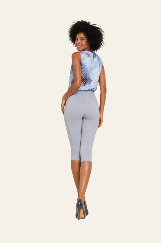 Viscose top met print en halsdetail