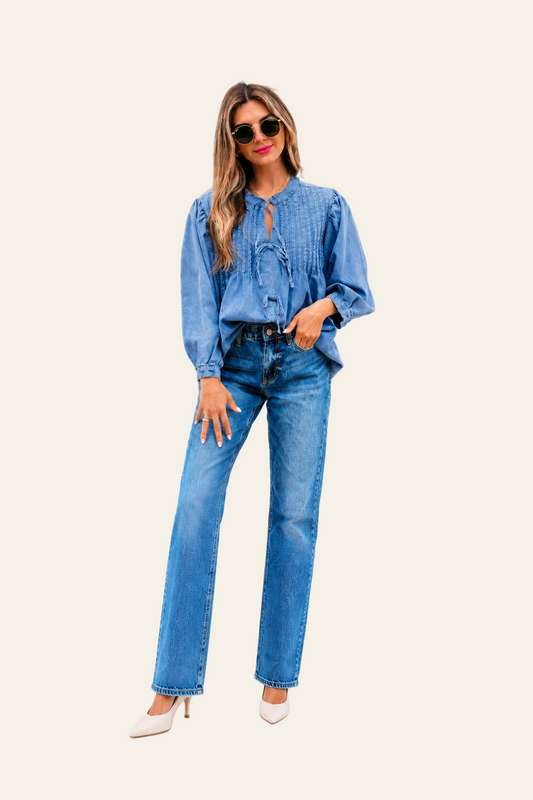 Denim top met pofmouwen, strikje en pintucks
