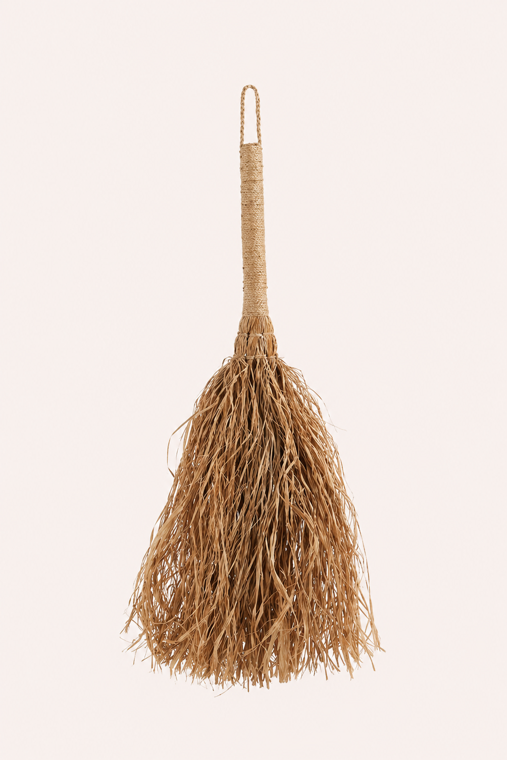 Decoratieve grasbezem naturel raffia wanddecoratie
