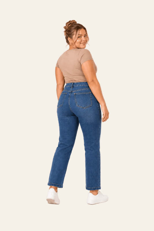 Elastic fitted women's jeans with regular waist