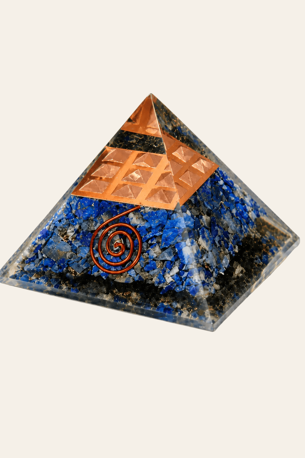 Lapis lazuli orgoniet piramide met koperen spiraal