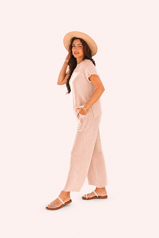 Tweedelige set met ribgebreide top en broek