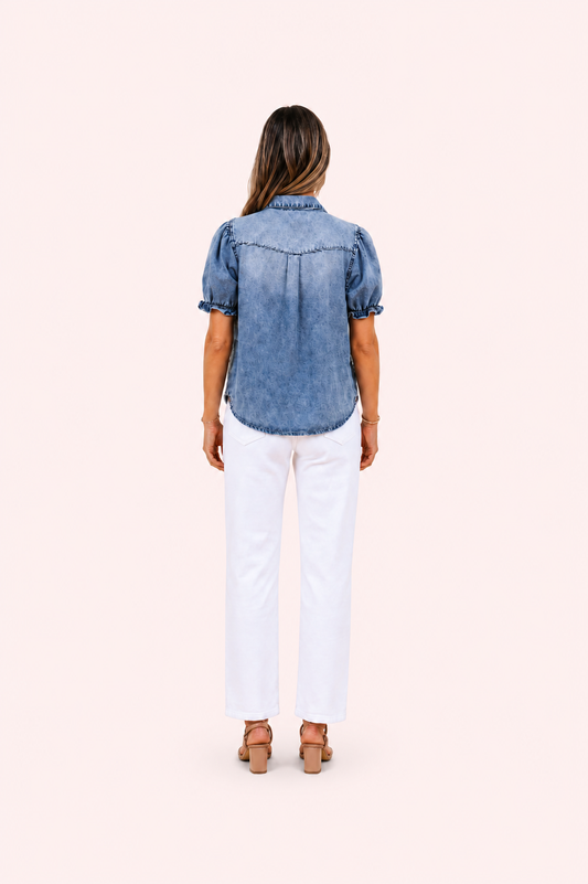 Denim blouse met korte pofmouwen en drukknopen