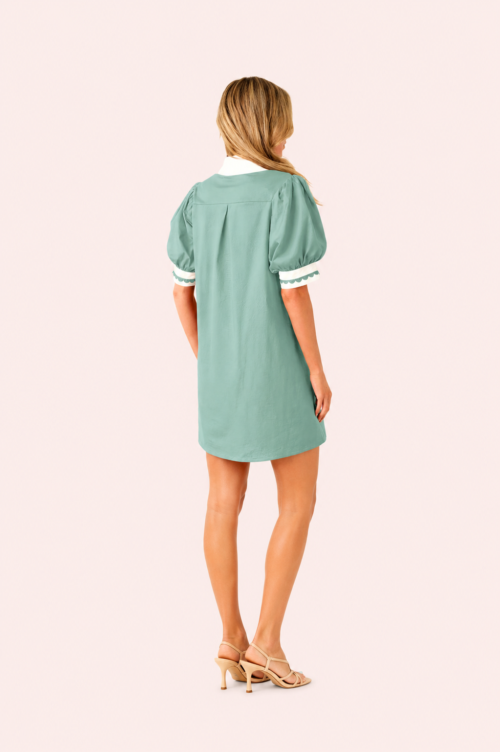Mini jurk met kleurblok, scallop details en pofmouwen