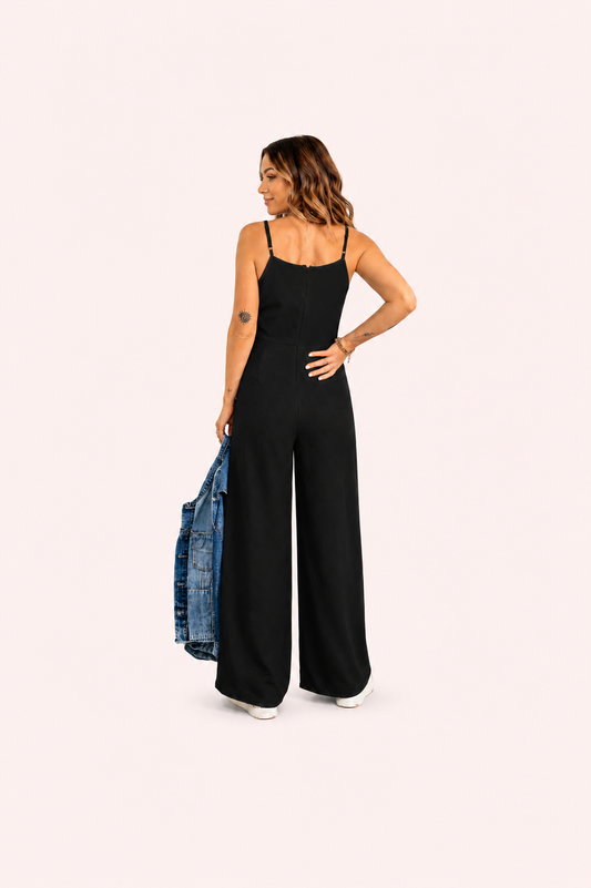 Zwarte jumpsuit met brede pijpen en spaghettibandjes