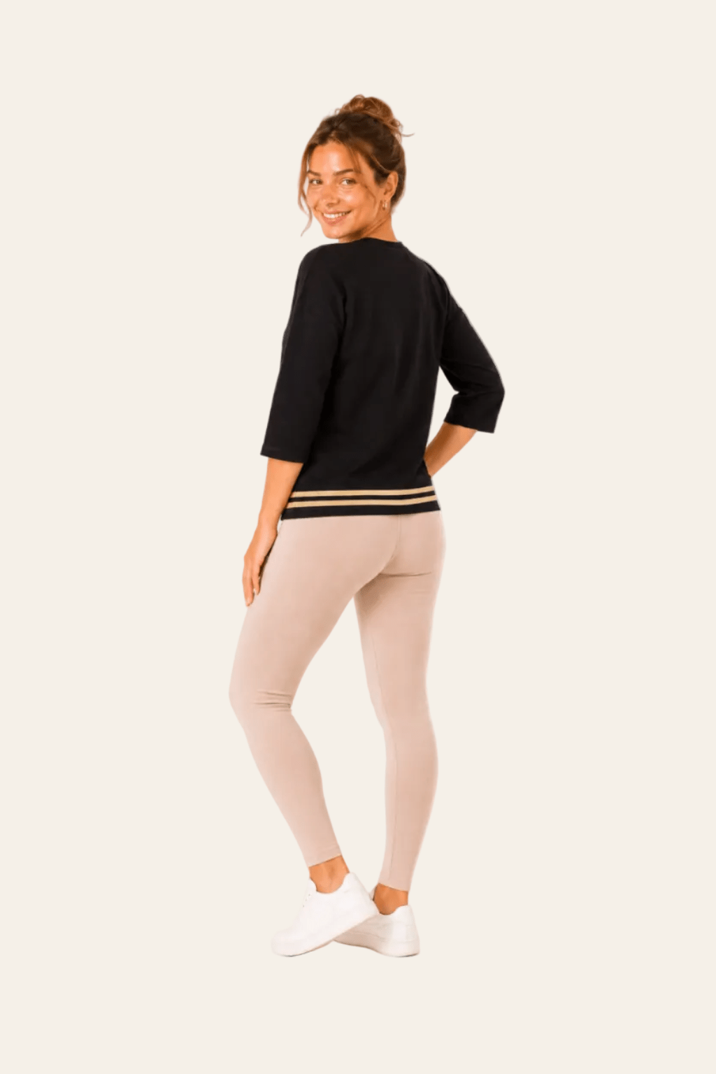 Casual blouse met 3/4-mouwen, ronde hals en strassteentjes print