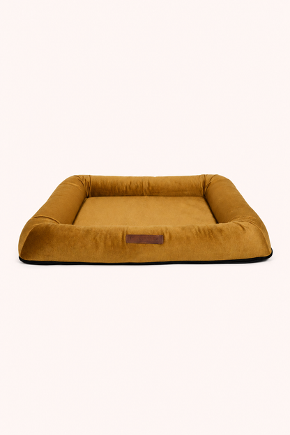 Monolith design hondenbed in meubelfluweel