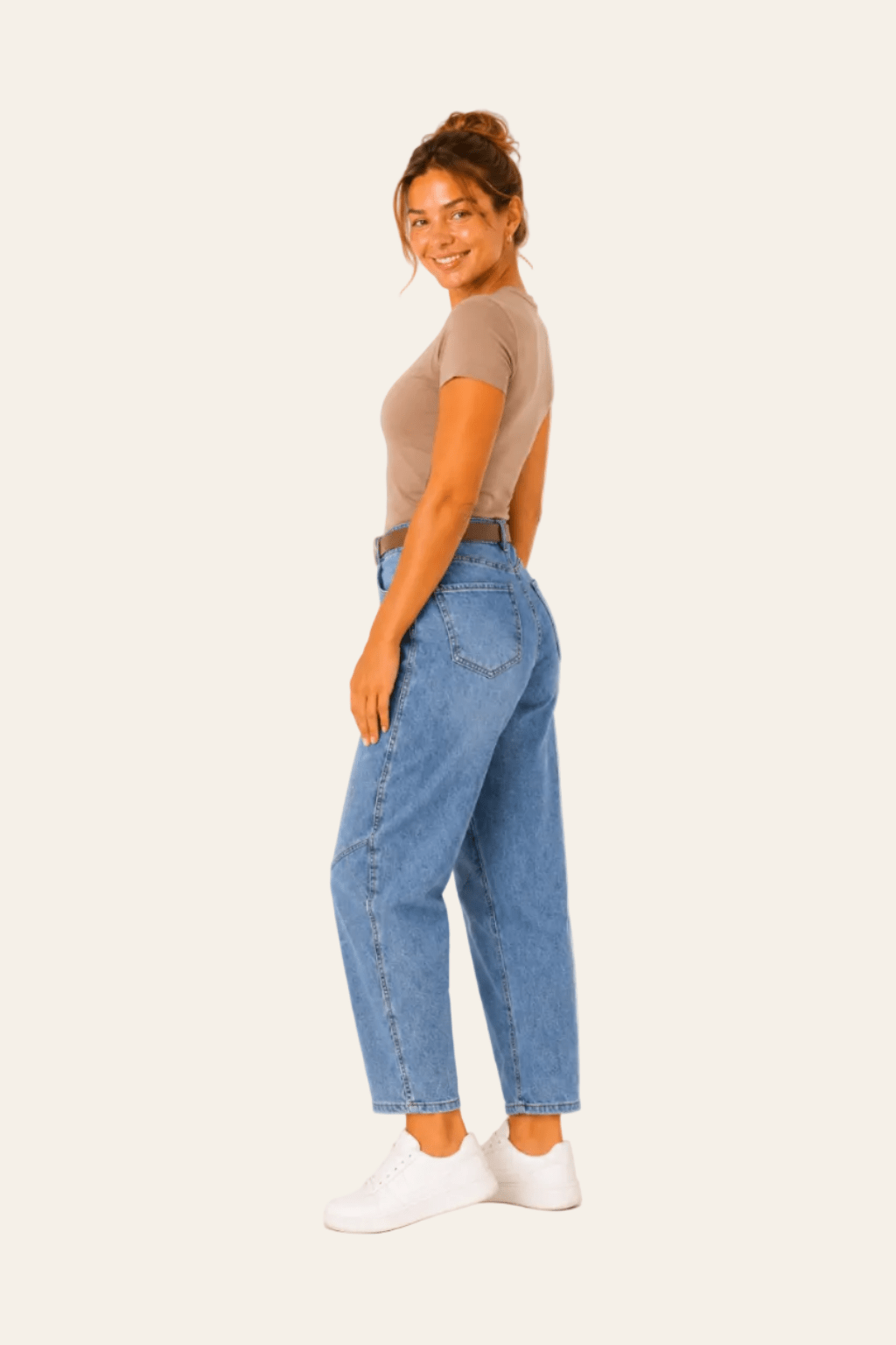 Damesjeans in ballonmodel met hoge taille en riem