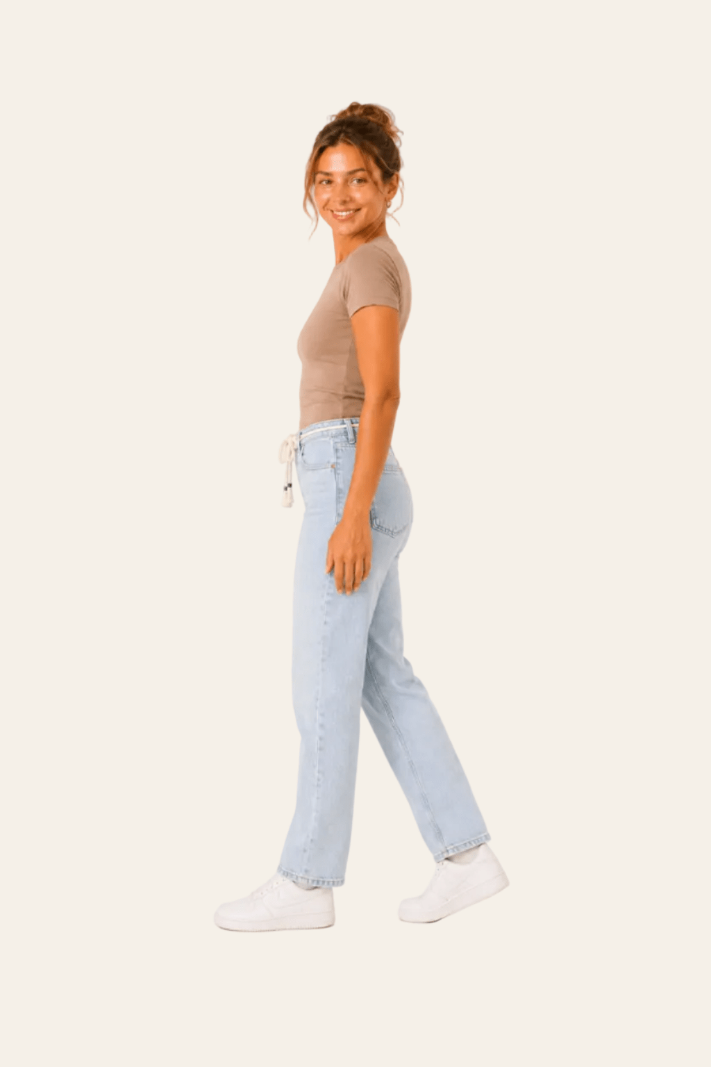 Damesjeans in ballonmodel met strikriem