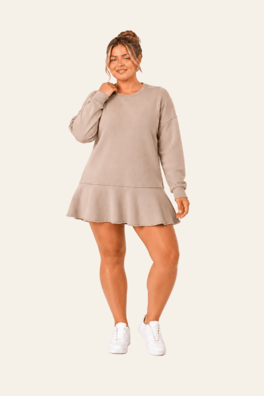 Women's sweatshirt dress with ruffles and side pockets
