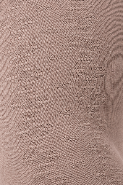 Casual women's track pants with tapered legs and side pockets