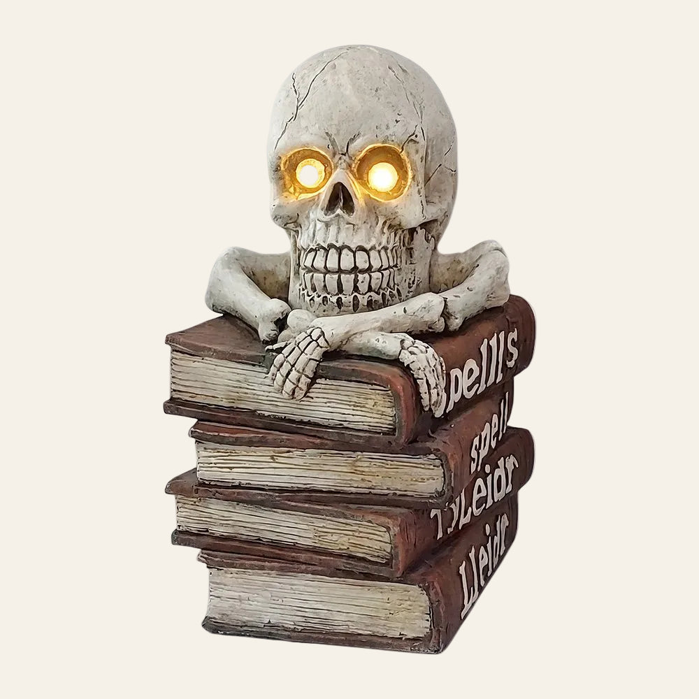 Decoratieve boeken met schedel voor halloween wit