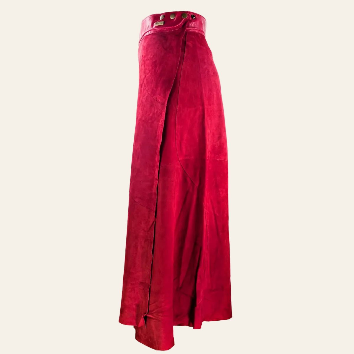 Enkellange overslagrok van suede met leren tailleband