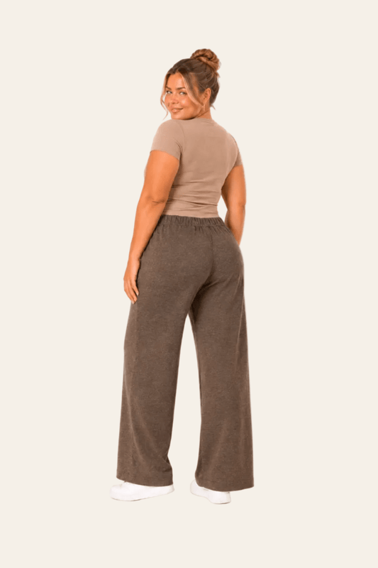 Straight-leg, high-waisted jogging bottoms