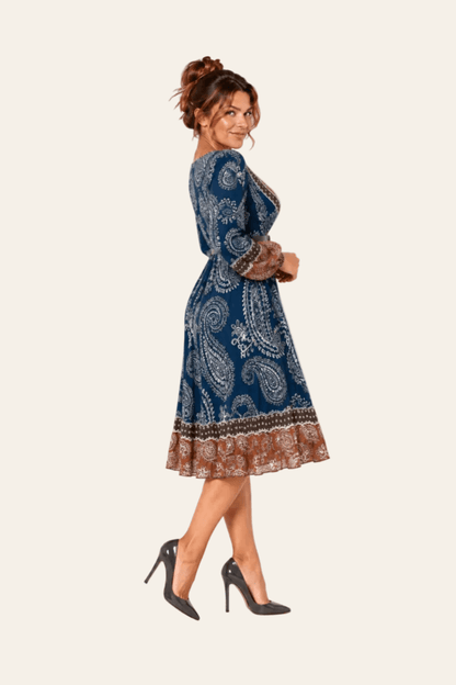 Geplooide midi-jurk van chiffon met riem en lange mouwen