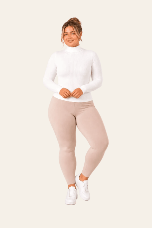 Ribbed long-sleeved women's sweater with a classic fit