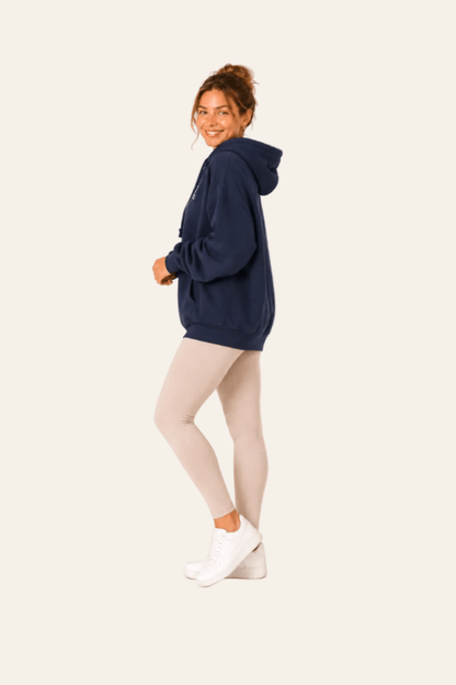 Gevoerde dames hoodie met capuchon, kangoeroezak en langere pasvorm