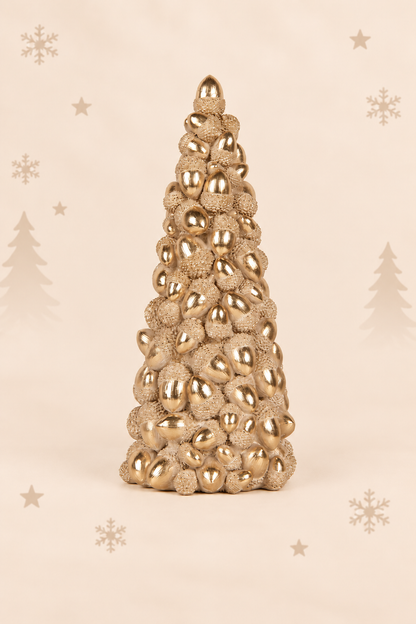 Gouden decoratieve kerstboom met glanzende eikelvormige elementen en reliëf als feestelijke kerstdecoratie