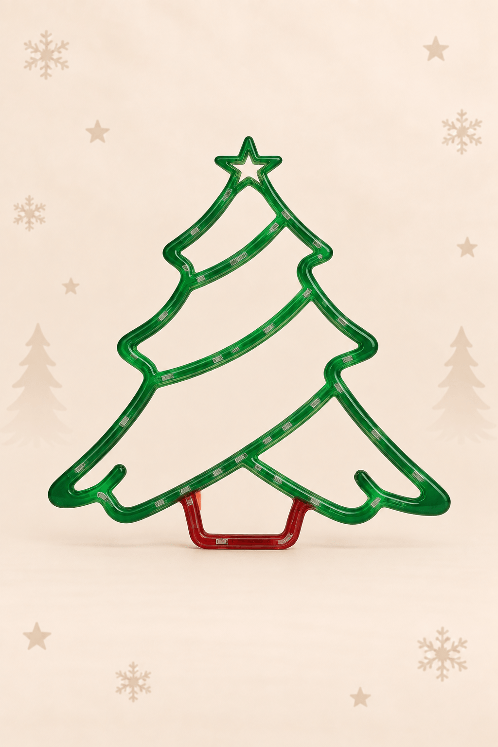 Groene LED kerstboom met ster en rode voet als decoratieve kerstverlichting met de lampjes uit