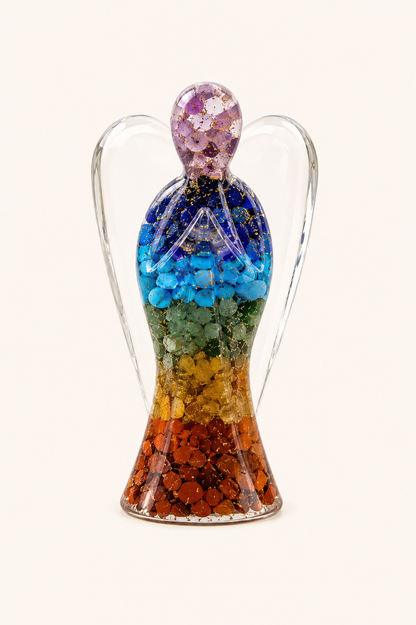 Groot orgonite engelenbeeld met zeven gekleurde chakra edelsteenlagen van 20cm