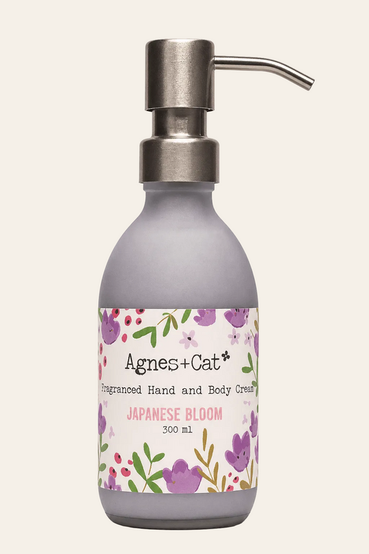 Hand en bodycrème met Japanse bloesemgeur