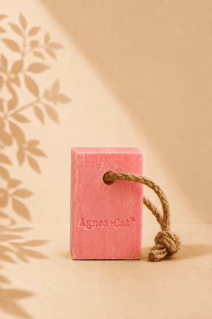 Savon artisanal au parfum de fleurs japonaises