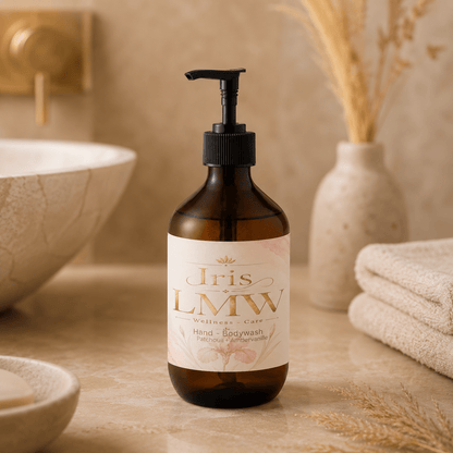 Iris LMW lichaamszeep met patchouli amber en vanille als sfeerbeeld.