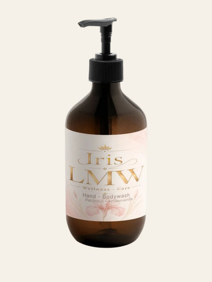 Iris LMW fles lichaamszeep met patchouli amber en vanille met zichtbaar etiket.