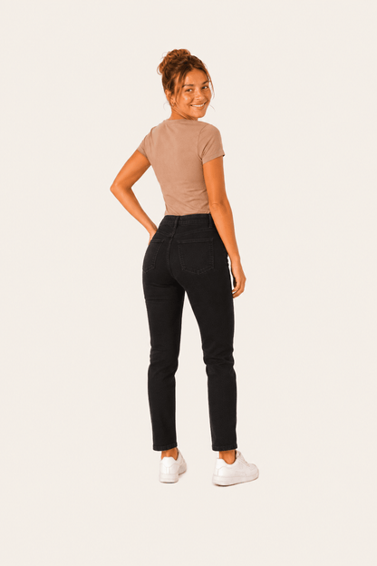 Klassieke aansluitende damesjeans met normale taille