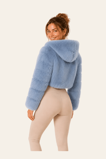 Korte damesjas in bontlook met capuchon en haaksluiting