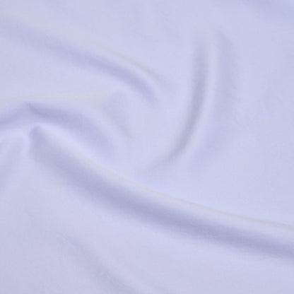 Detail van het lavendelblauwe TENCEL Lyocell dekbedovertrek met een zachte, matte twillstructuur
