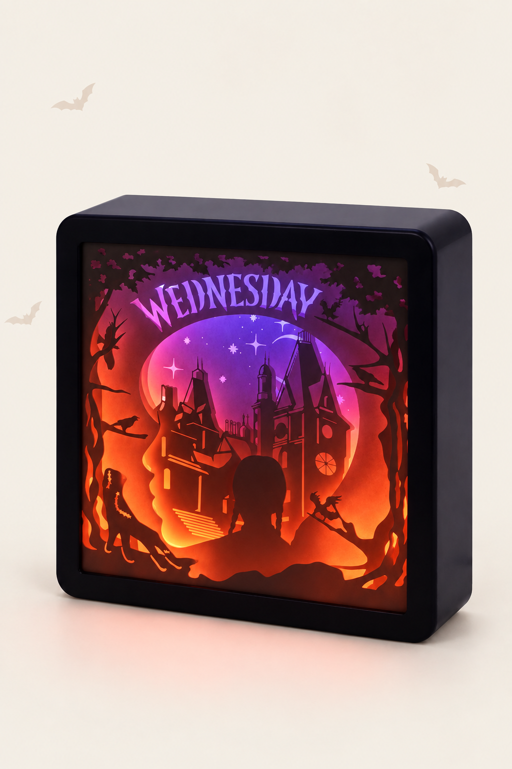 Led lichtbox wednesday addams met silhouet en maan met het licht aan