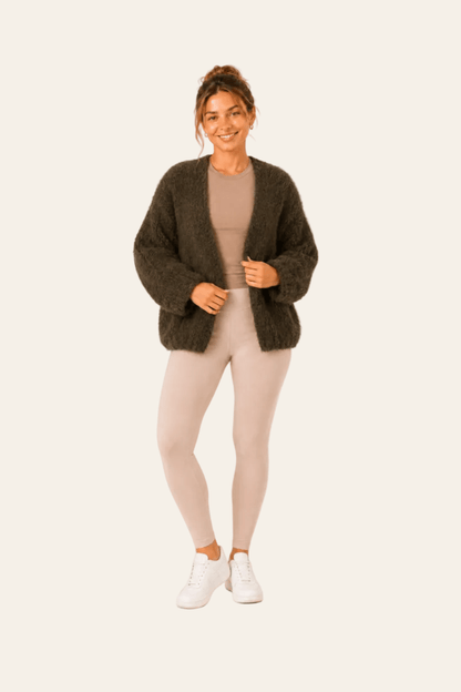 Lightweight women's cardigan with puff sleeves, no closure