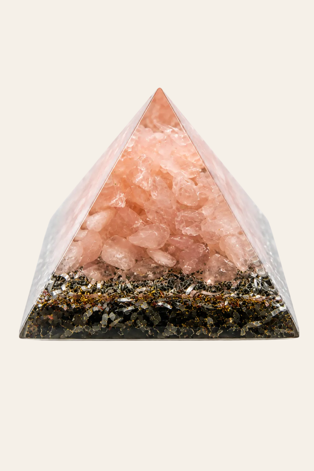 Mini piramide van rozenkwarts orgoniet met koper
