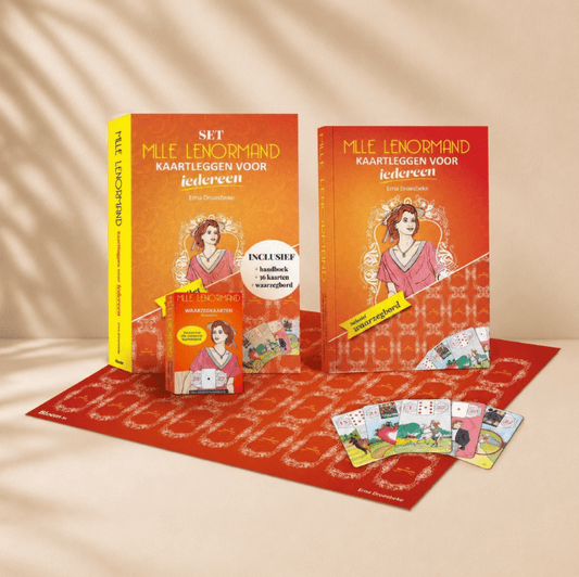 Mlle Lenormand kaartlegset met 36 kaarten, handboek en waarzegbord