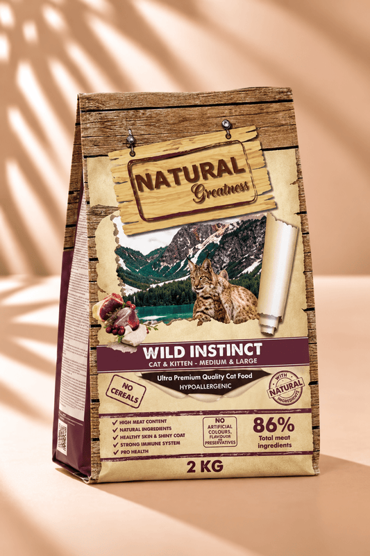 Natural Greatness Wild Instinct Medium/Large kattenbrokken 2 kg met kip, kalkoen en zalm voor grote katten