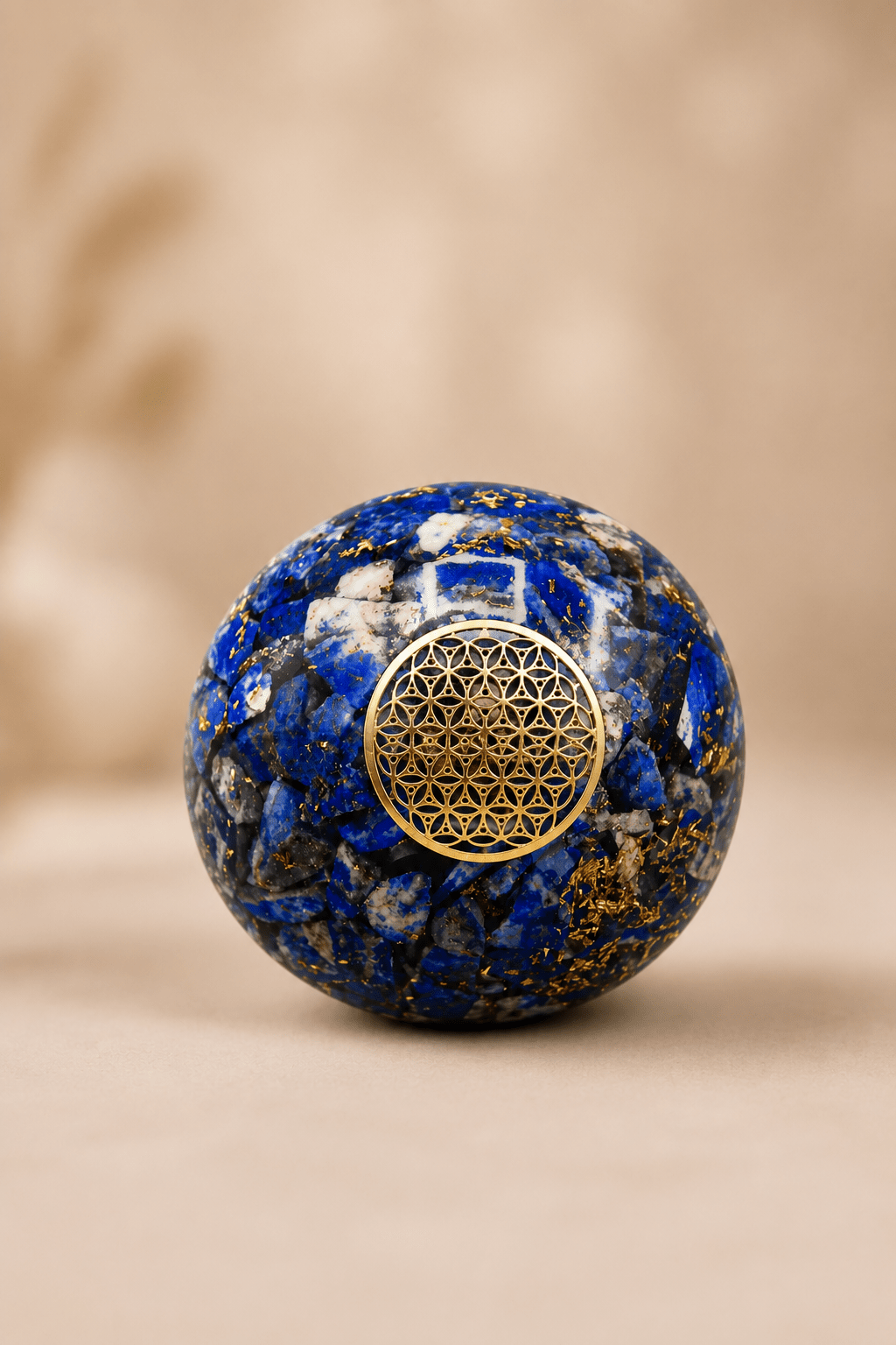 Lapis lazuli orgoniet bol met levensbloem