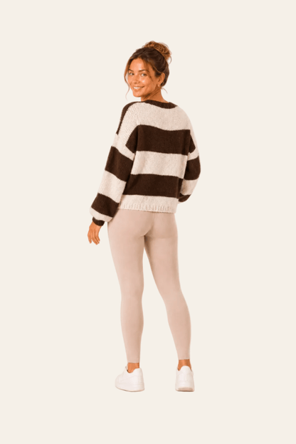 Women's oversized striped cardigan with round neck