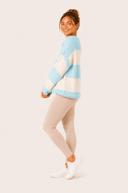 Oversized damestrui met ronde hals en subtiel streeppatroon