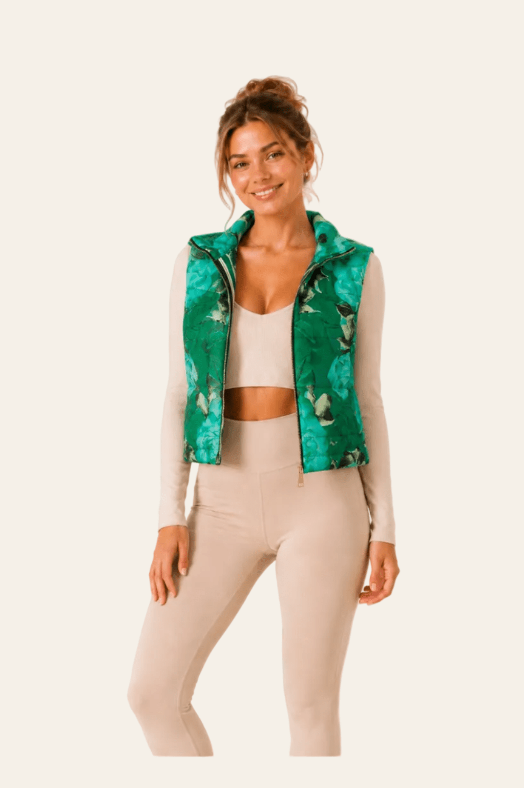 Relevance kort gewatteerd dames gilet met een kleurrijke bloemenprint