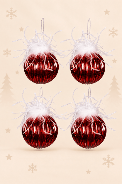 Set van 4 rode glazen kerstballen Ø 10 cm met witte veren als feestelijke kerstdecoratie van Clayre & Eef