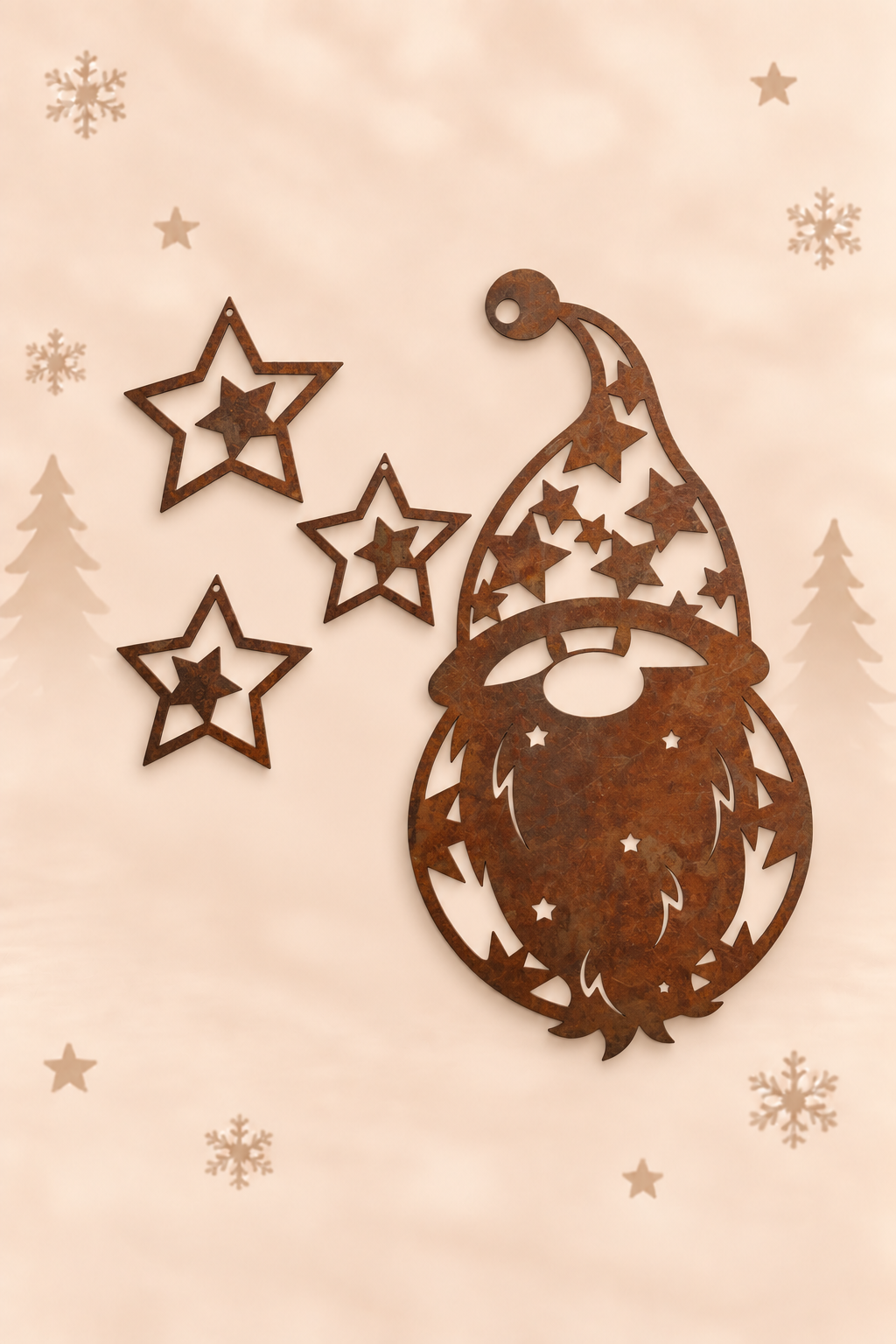 Roestkleurige metalen kerstkabouter wanddecoratie met opengewerkte sterren en drie losse bijpassende sterornamenten