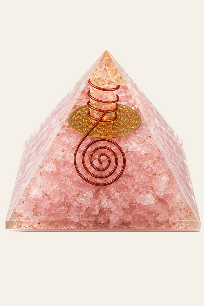 Rozenkwarts orgoniet piramide met koperen spiraal
