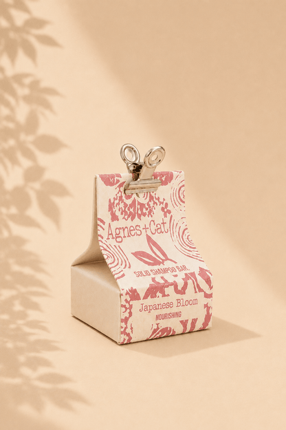 Shampoobar met Japanse bloesemgeur in witte verpakking met roos opschrift