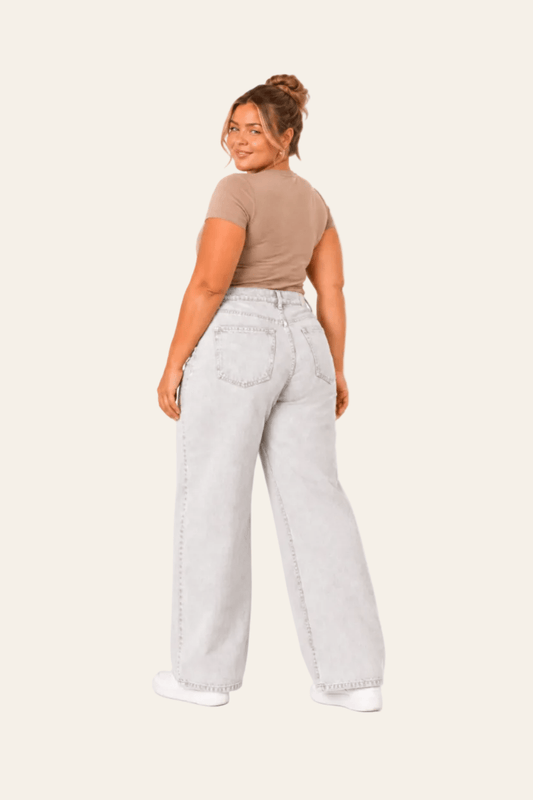 Women's wide leg jeans with high waist and straight pockets