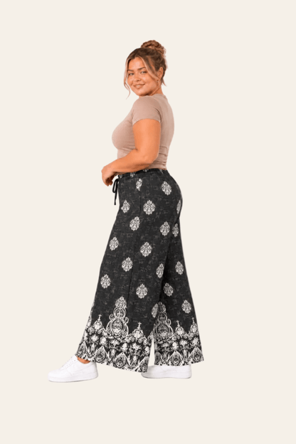 Zwarte broek met geometrische etnische print