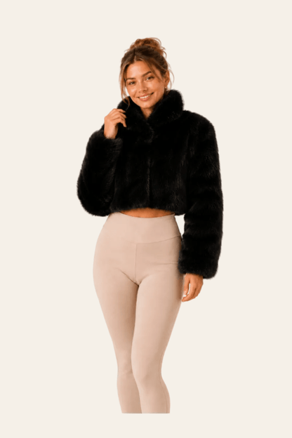 Zwarte korte damesjas in bontlook met capuchon en klittenbandsluiting
