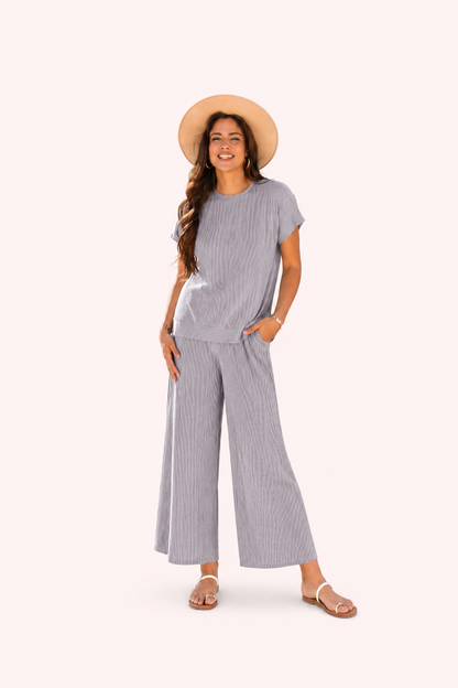 Tweedelige set met ribgebreide top en broek