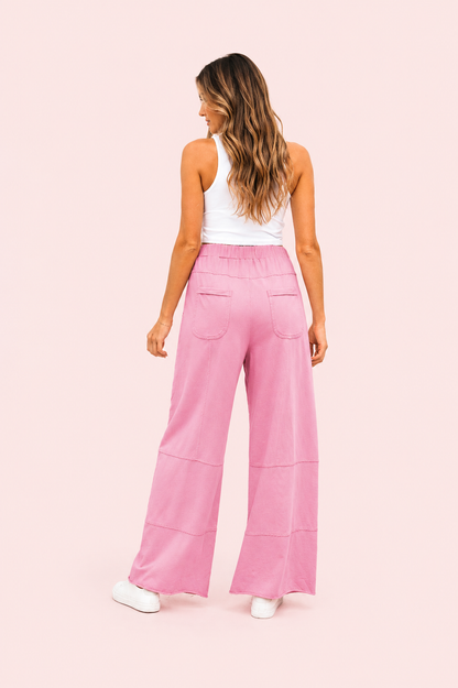Wide leg cargo broek met mineral wash en trekkoord