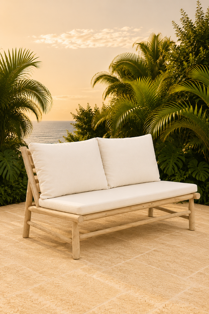 Island tweezitsbank buiten teakhout met naturel witte kussens